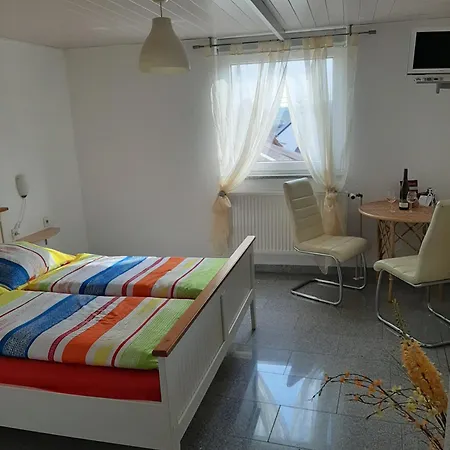 Ferienweingut Schaefer Hotel a capsule