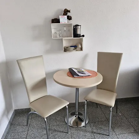 Ferienweingut Schaefer Hotel a capsule