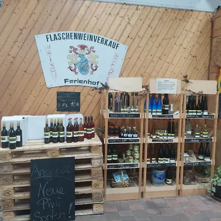 Ferienweingut Schaefer Hotel a capsule *